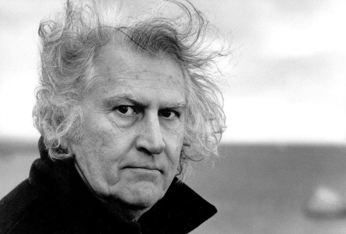 Un Pino que se va y un Pino que se planta